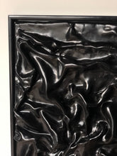 Indlæs billede til gallerivisning DRAPE IN FRAME 54x64 cm
