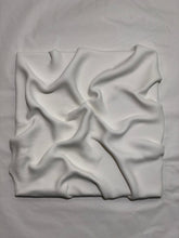 Indlæs billede til gallerivisning DRAPE // CANVAS, 30 X 30 CM
