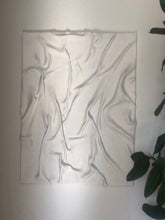 Indlæs billede til gallerivisning DRAPE // CANVAS, 50 X 70 CM
