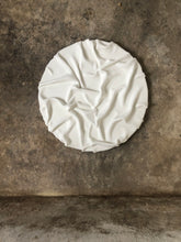 Indlæs billede til gallerivisning DRAPE // CANVAS, Ø50 CM
