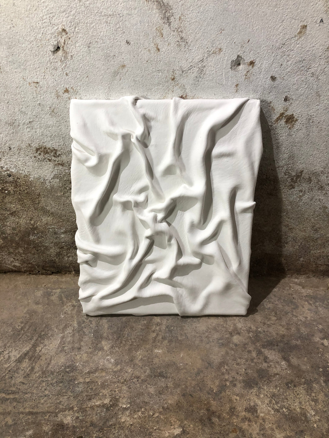 DRAPE // CANVAS, 24 X 30 CM