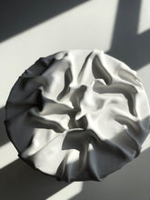 Indlæs billede til gallerivisning DRAPE // CANVAS, Ø30 CM
