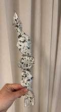 Indlæs og afspil video i gallerivisning CERAMIC TWIST • White splash
